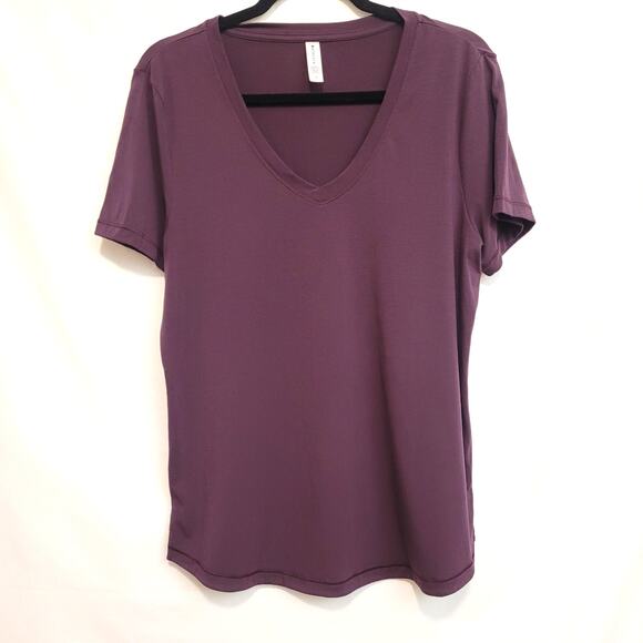 Athleta Purple V-Neck Tee Size Large Lightweight Stretch Soft Top Athleisure - Picture 1 of 5